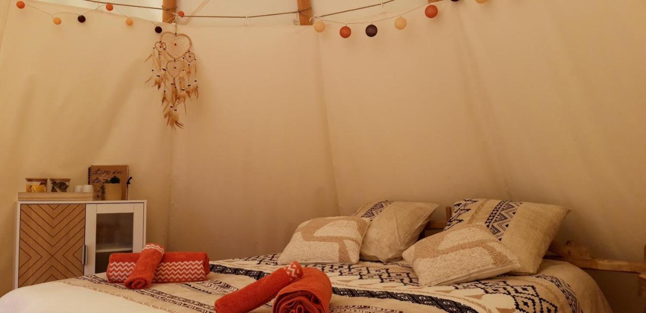 Le Tipi A Marie, Deconnectez- Vous !!! Hotel Cambounes Eksteriør billede