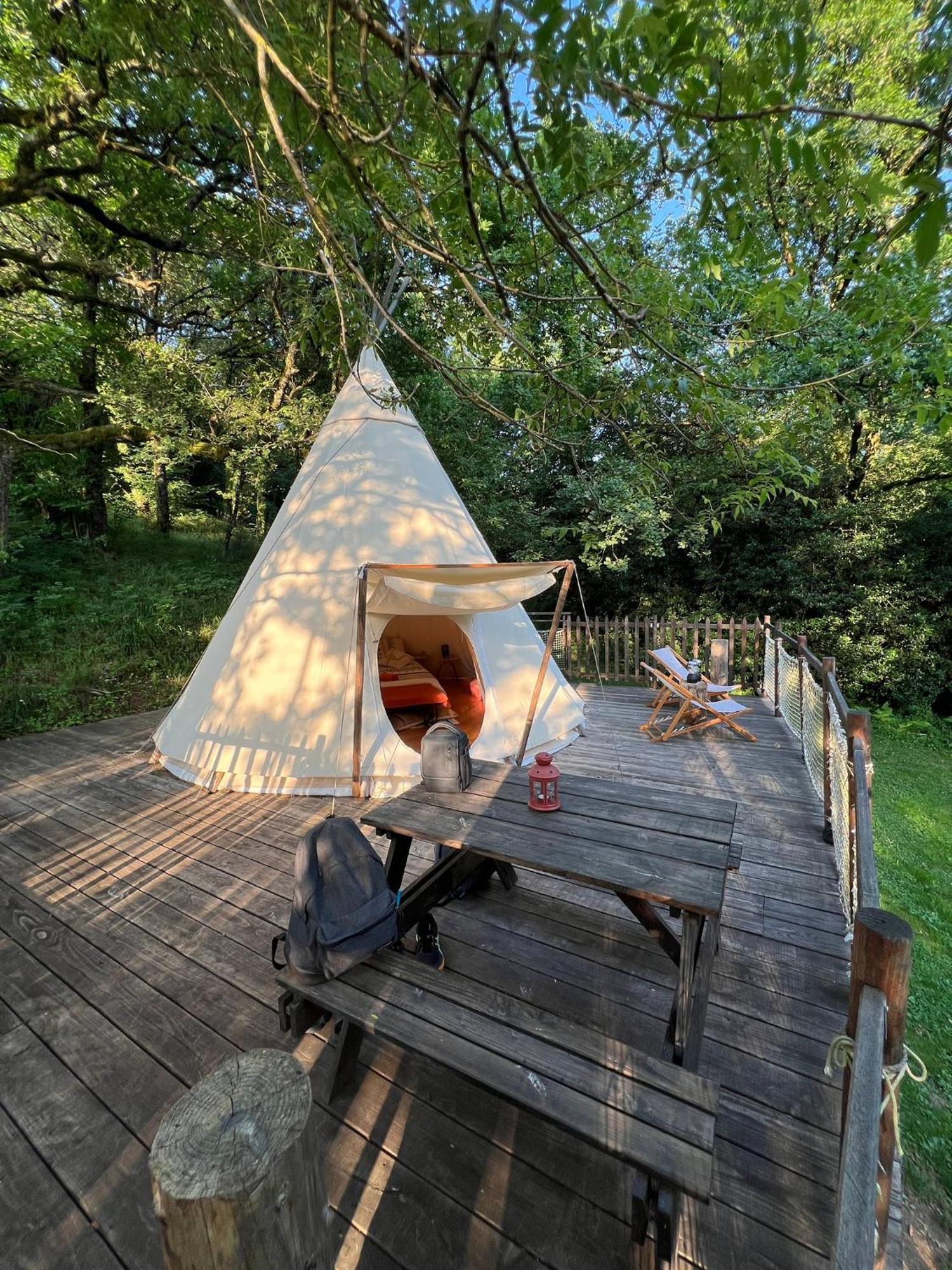 Le Tipi A Marie, Deconnectez- Vous !!! Hotel Cambounes Eksteriør billede